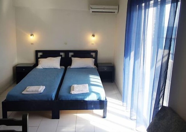 Imagen de la habitación del Hotel Klery Studios. Foto 23