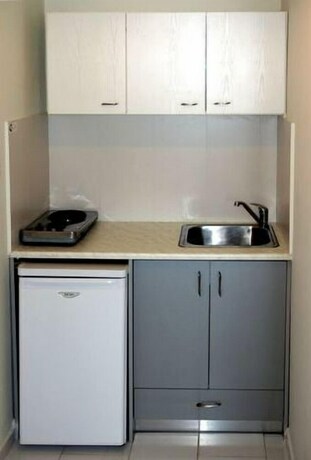 Imagen de la habitación del Hotel Klery Studios. Foto 26