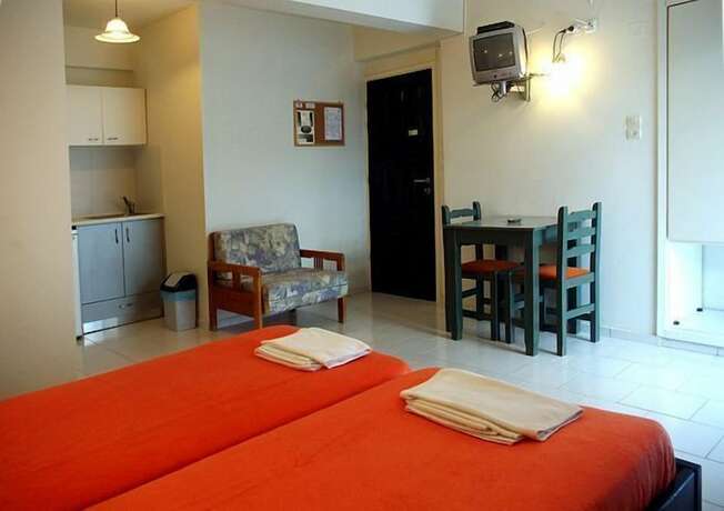 Imagen de la habitación del Hotel Klery Studios. Foto 27