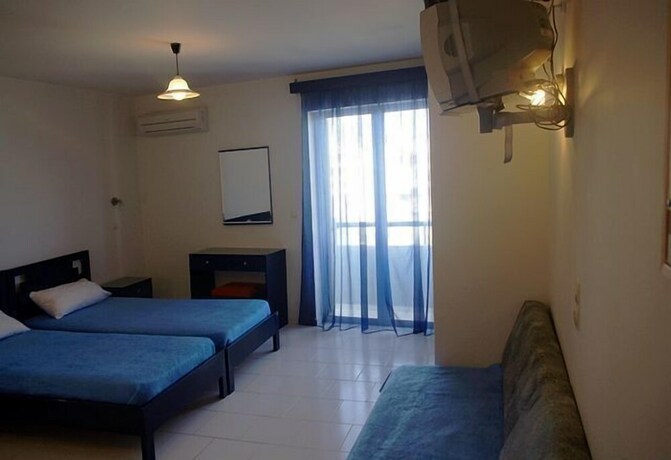 Imagen de la habitación del Hotel Klery Studios. Foto 29