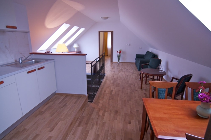 Imagen de la habitación del Hotel Klika. Foto 15