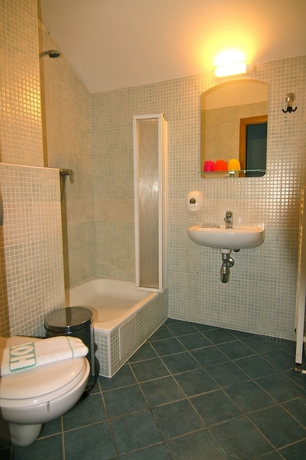 Imagen de la habitación del Hotel Klika. Foto 19