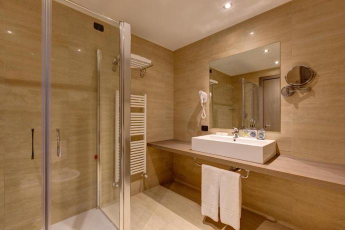Imagen de la habitación del Hotel Klima Milano Fiere. Foto 17