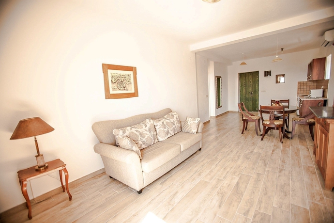 Imagen de los interiores del Hotel Klinci Village Resort. Foto 13