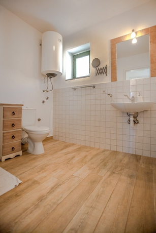 Imagen de la habitación del Hotel Klinci Village Resort. Foto 7