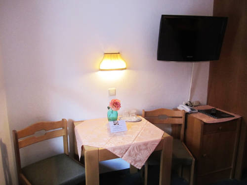 Imagen de la habitación del Hotel Klingler. Foto 2