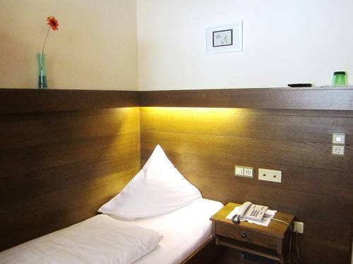 Imagen de la habitación del Hotel Klingler. Foto 8