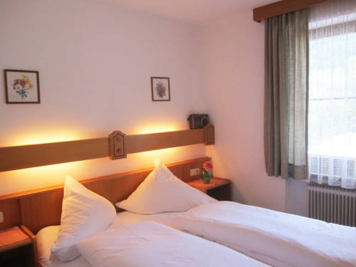 Imagen de la habitación del Hotel Klingler. Foto 11