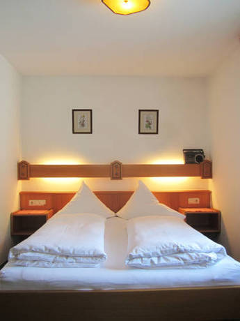 Imagen de la habitación del Hotel Klingler. Foto 13