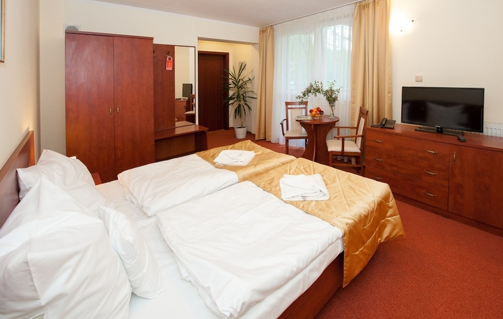 Imagen de la habitación del Hotel Klinika Mlodosci Medical SPA. Foto 6