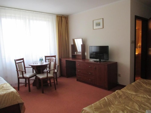 Imagen de la habitación del Hotel Klinika Mlodosci Medical SPA. Foto 17