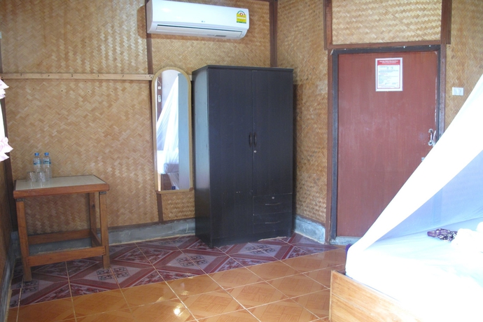 Imagen de la habitación del Hotel Klong Jark Bungalow. Foto 9