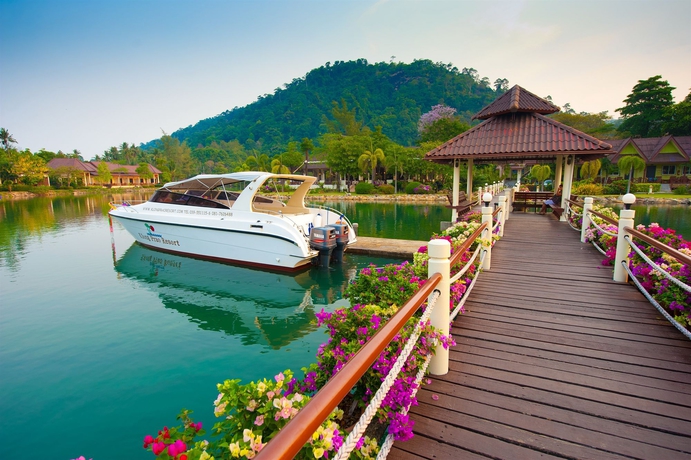 Imagen de los exteriores del Hotel Klong Prao Resort. Foto 13