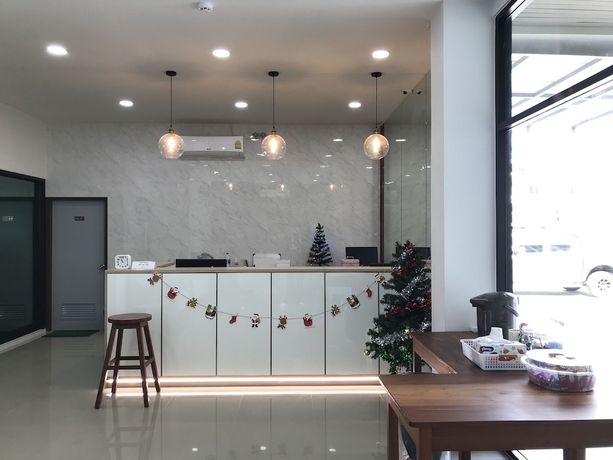 Imagen de los interiores del Hotel Klongyai Center. Foto 17