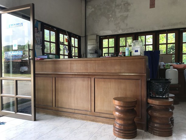 Imagen de los interiores del Hotel Klongyai. Foto 19