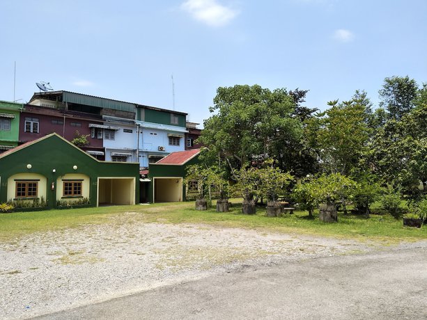 Imagen de los exteriores del Hotel Klongyai. Foto 17
