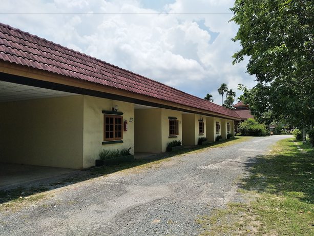 Imagen de los exteriores del Hotel Klongyai. Foto 18