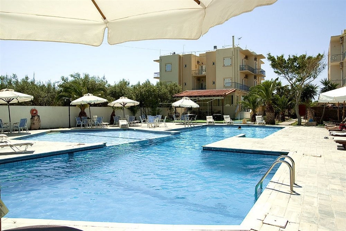 Imagen de la piscina del Hotel Klonos Anna. Foto 10