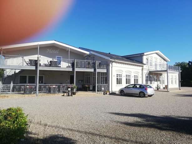 Imagen de los exteriores del Hotel Kl&oslash;ver Es. Foto 10