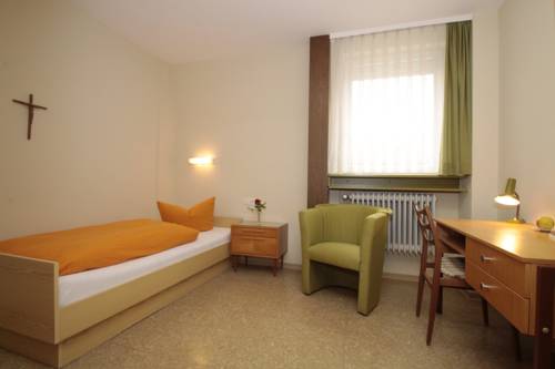 Imagen de la habitación del Hotel Kloster Maria Hilf B&uuml;hl. Foto 8