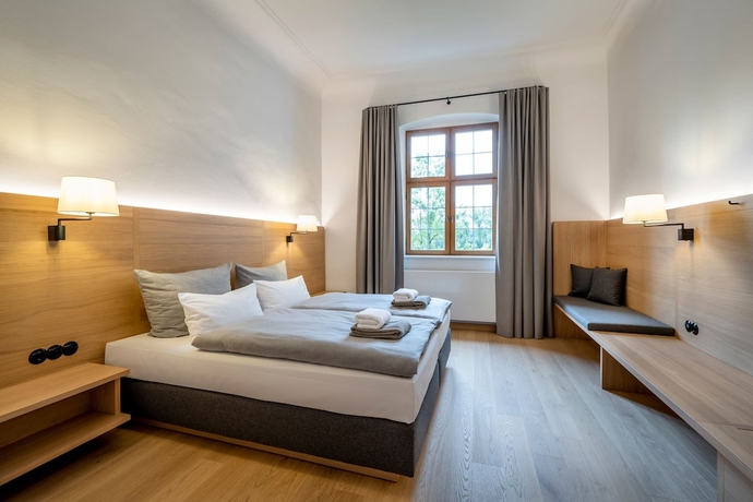 Imagen de la habitación del Hotel Kloster Seeon. Foto 10