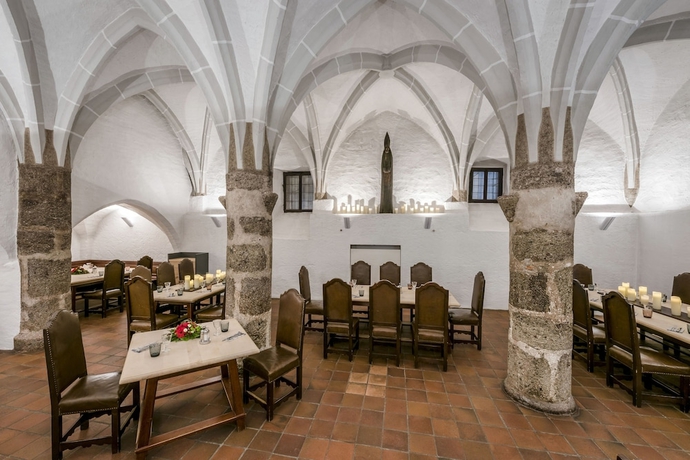 Imagen del bar/restaurante del Hotel Kloster Seeon. Foto 5