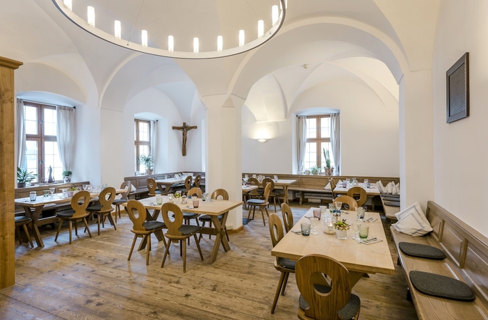 Imagen del bar/restaurante del Hotel Kloster Seeon. Foto 6