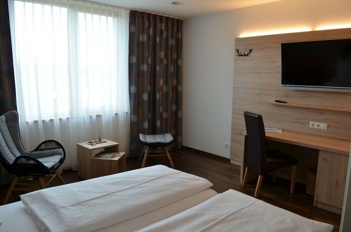 Imagen de la habitación del Hotel Klostergasthof Roggenburg. Foto 17