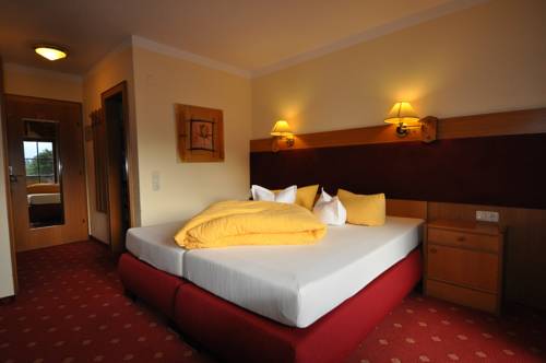 Imagen de la habitación del Hotel Klostertalerhof. Foto 9