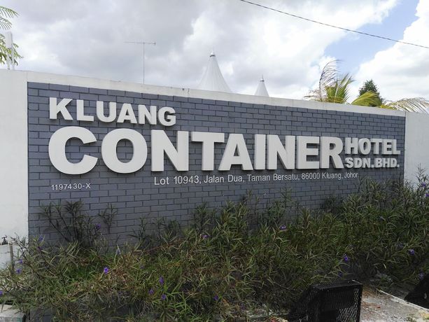Imagen general del Hotel Kluang Container Swimming Pool Hotel. Foto 2
