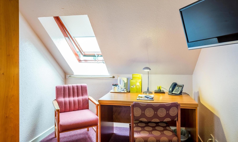 Imagen de la habitación del Hotel Km, Edimburgo. Foto 11