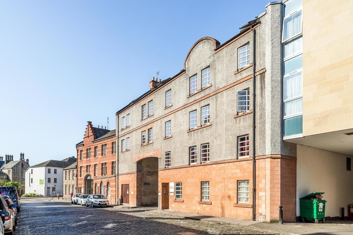 Imagen de los exteriores del Hotel Km. Foto 13