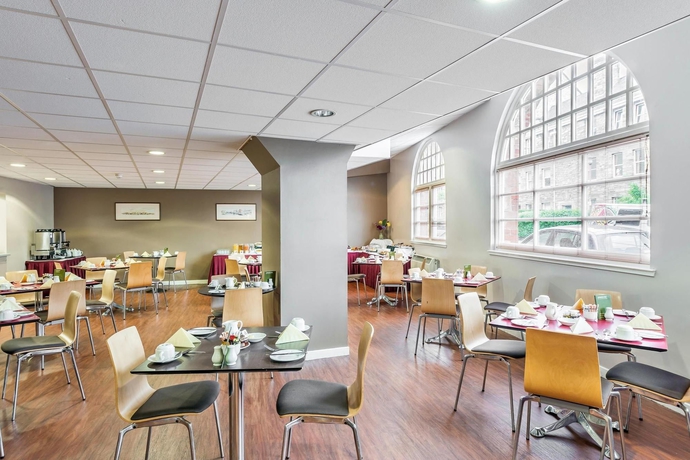 Imagen del bar/restaurante del Hotel Km. Foto 5