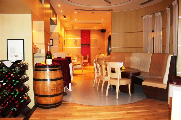 Imagen general del Hotel Knight Castle. Foto 8