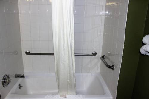 Imagen de la habitación del Hotel Knights Inn Albany. Foto 11
