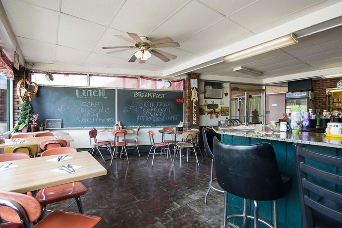 Imagen del bar/restaurante del Hotel Knights Inn Amsterdam. Foto 2