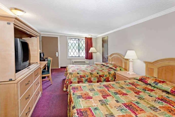 Imagen de la habitación del Hotel Knights Inn Austell. Foto 3
