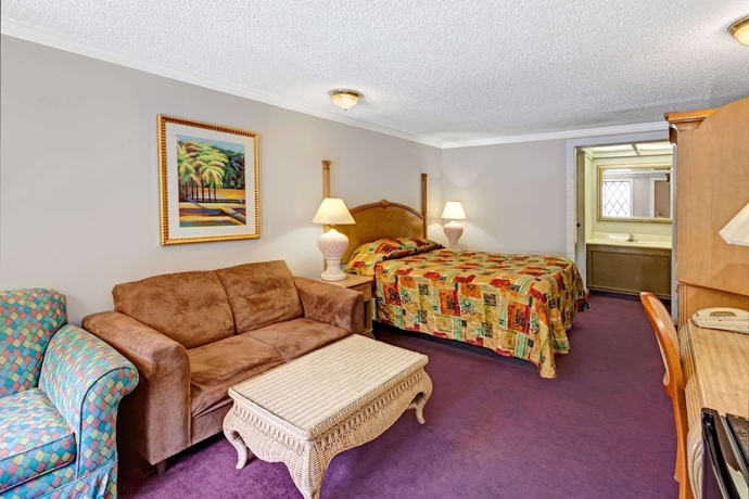Imagen de la habitación del Hotel Knights Inn Austell. Foto 5