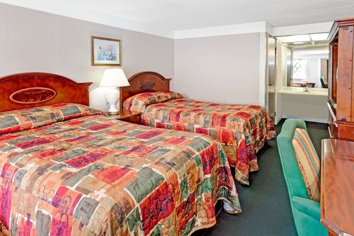 Imagen de la habitación del Hotel Knights Inn Austell. Foto 7