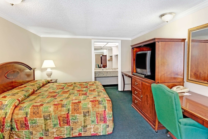 Imagen de la habitación del Hotel Knights Inn Austell. Foto 9