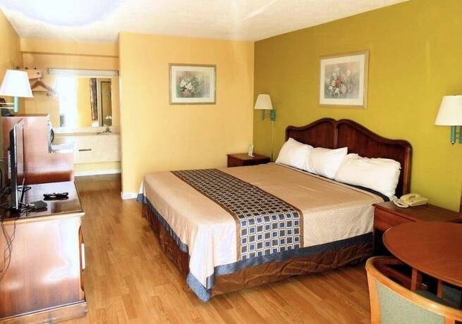 Imagen de la habitación del Hotel Knights Inn Berea. Foto 14