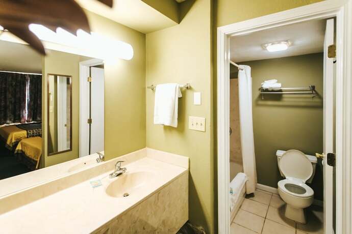 Imagen de la habitación del Hotel Knights Inn Berea. Foto 18