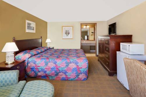 Imagen de la habitación del Hotel Knights Inn Bridgeport. Foto 6