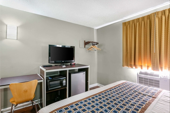 Imagen de la habitación del Hotel Knights Inn Bristol. Foto 7