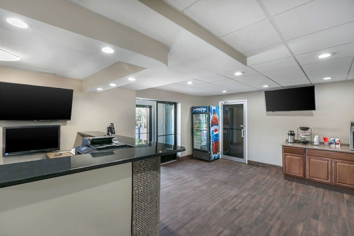 Imagen de los interiores del Hotel Knights Inn Bristol. Foto 19