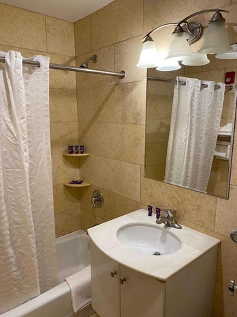 Imagen de la habitación del Hotel Knights Inn Brooklyn Sunset Park. Foto 17