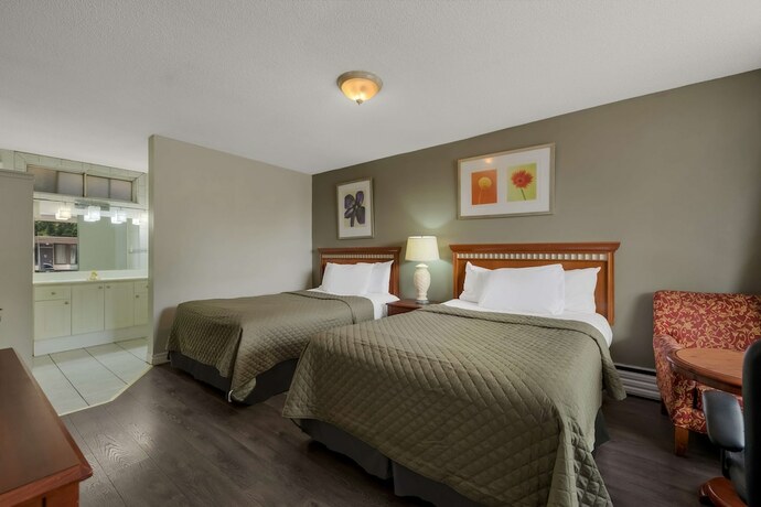 Imagen de la habitación del Hotel Knights Inn Burlington, ON. Foto 19