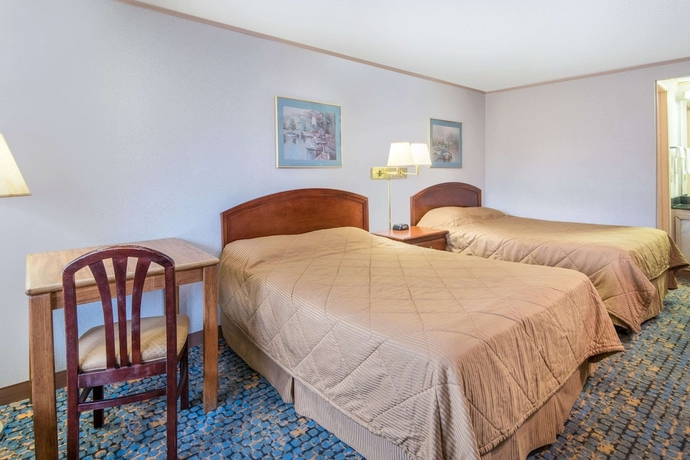 Imagen de la habitación del Hotel Knights Inn Canton, Canton Area. Foto 4