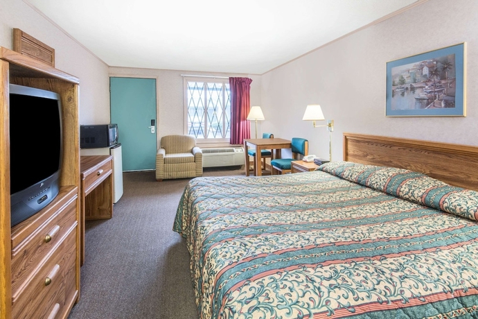 Imagen de la habitación del Hotel Knights Inn Canton, Canton Area. Foto 6