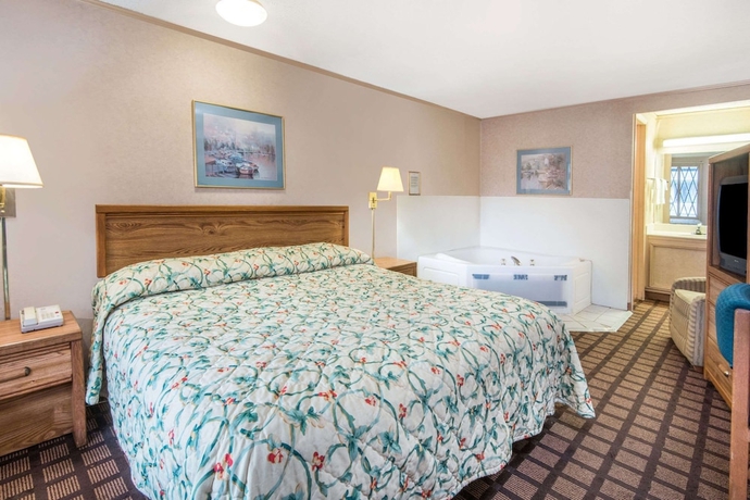 Imagen de la habitación del Hotel Knights Inn Canton, Canton Area. Foto 8